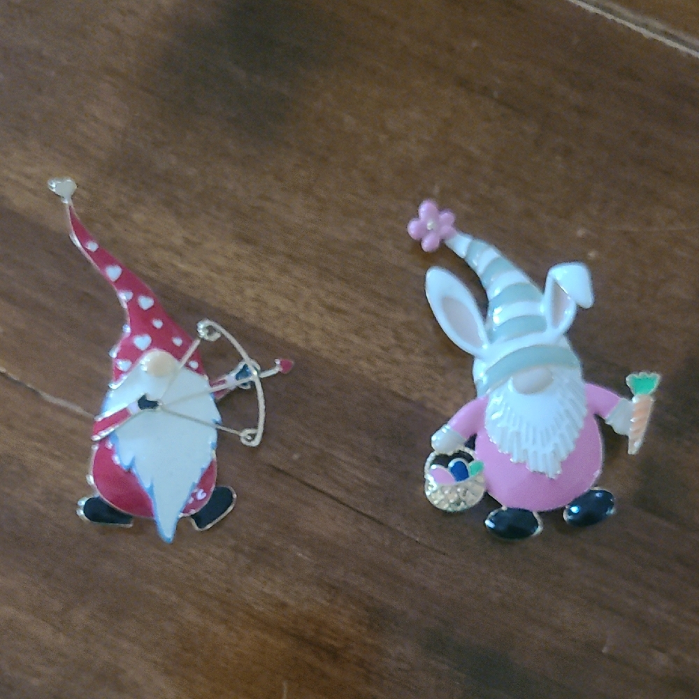 Festive Gnome Brooch Set